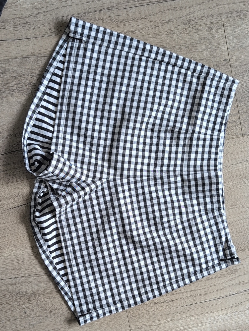 Guess Black & White Gingham Bermuda Shorts